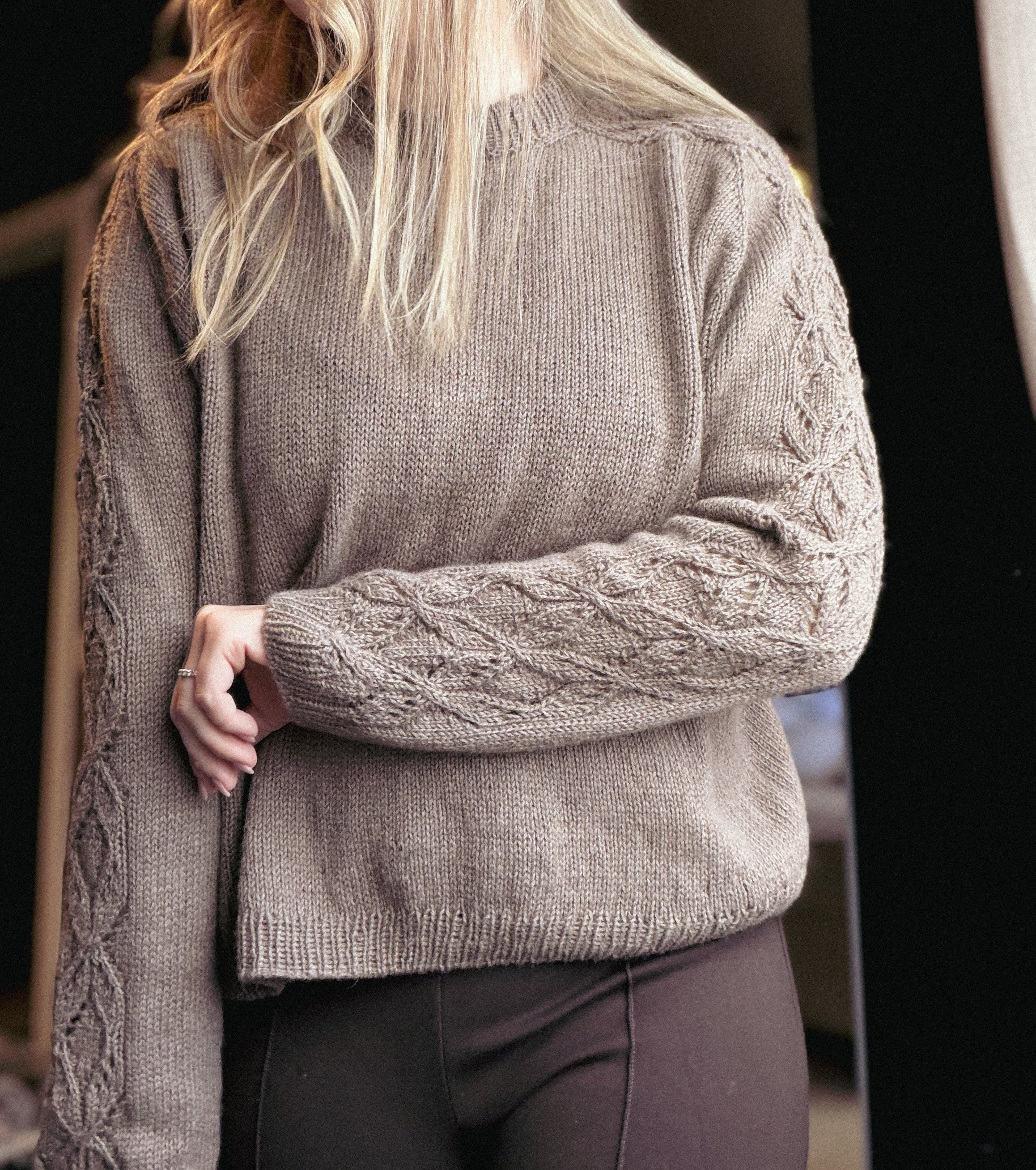 Irisbloom sweater