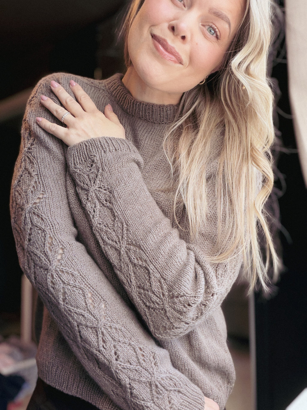 Irisbloom sweater