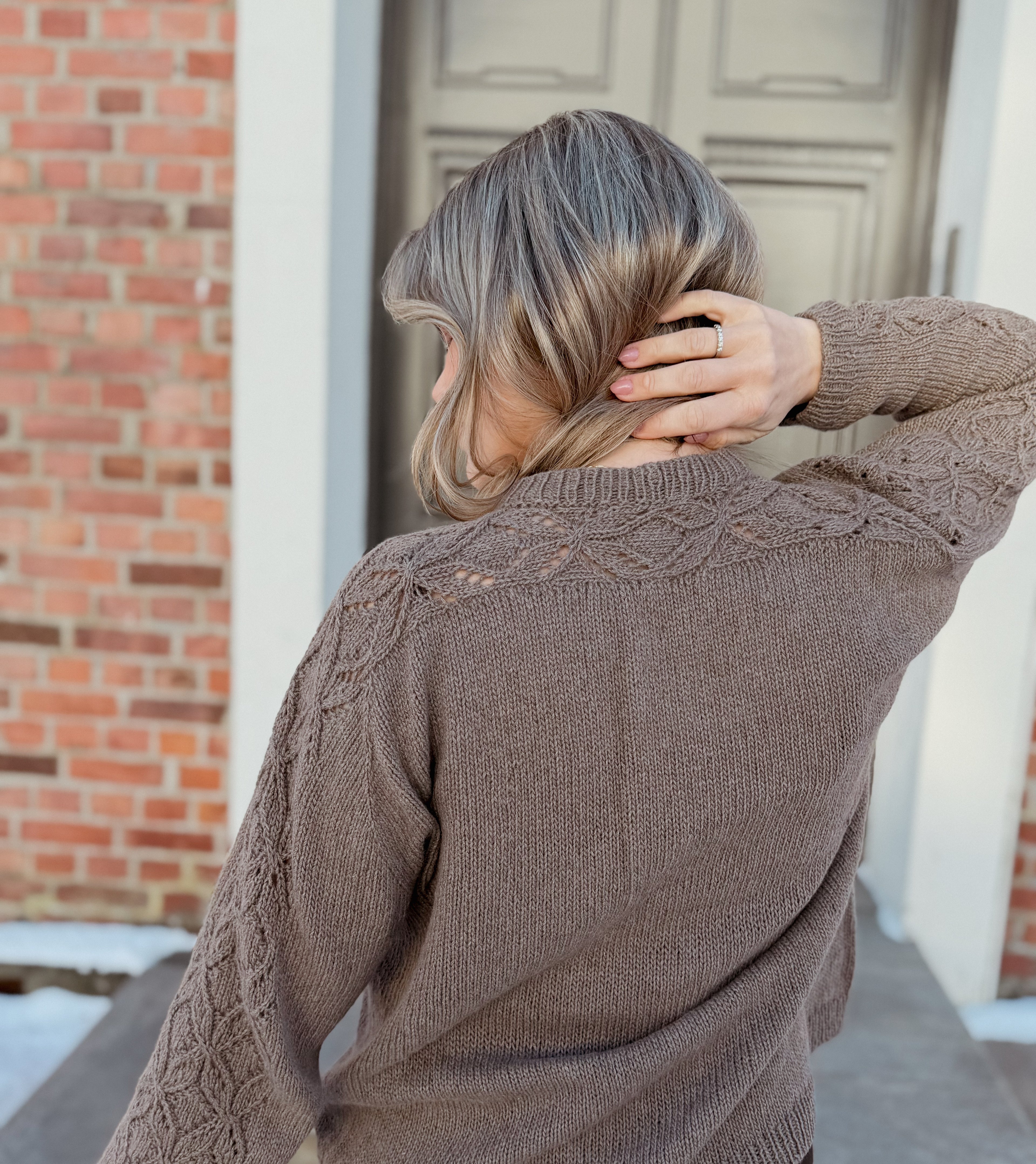 Irisbloom sweater