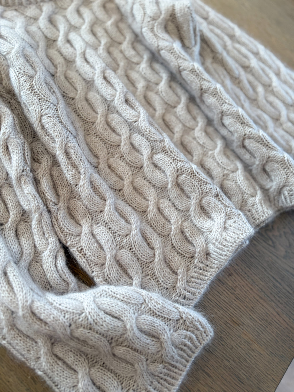 Lydiara sweater
