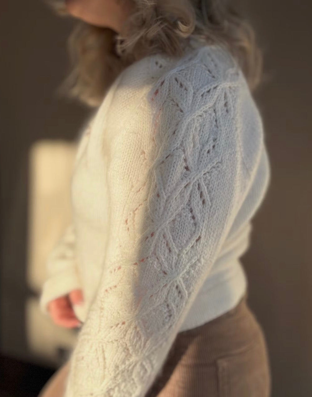 Iris_bloom_cardigan
