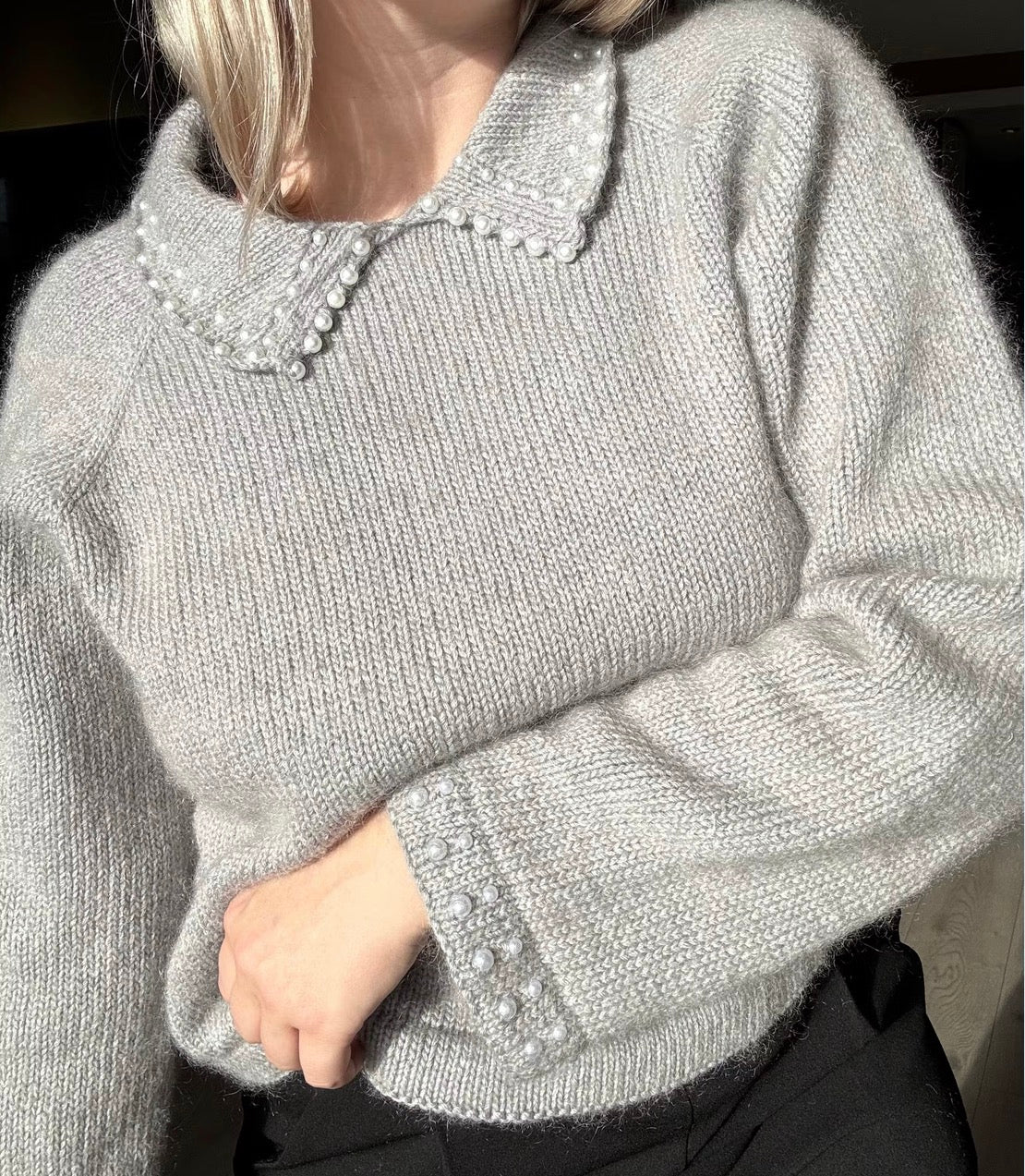 Oyster_collar_sweater