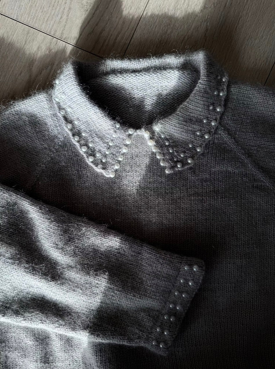 Oyster_collar_sweater